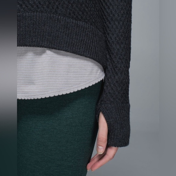 Lululemon Yogi Crew Sweater Heathered Black  Size Small Activewear Casual Knit - Picture 4 of 12